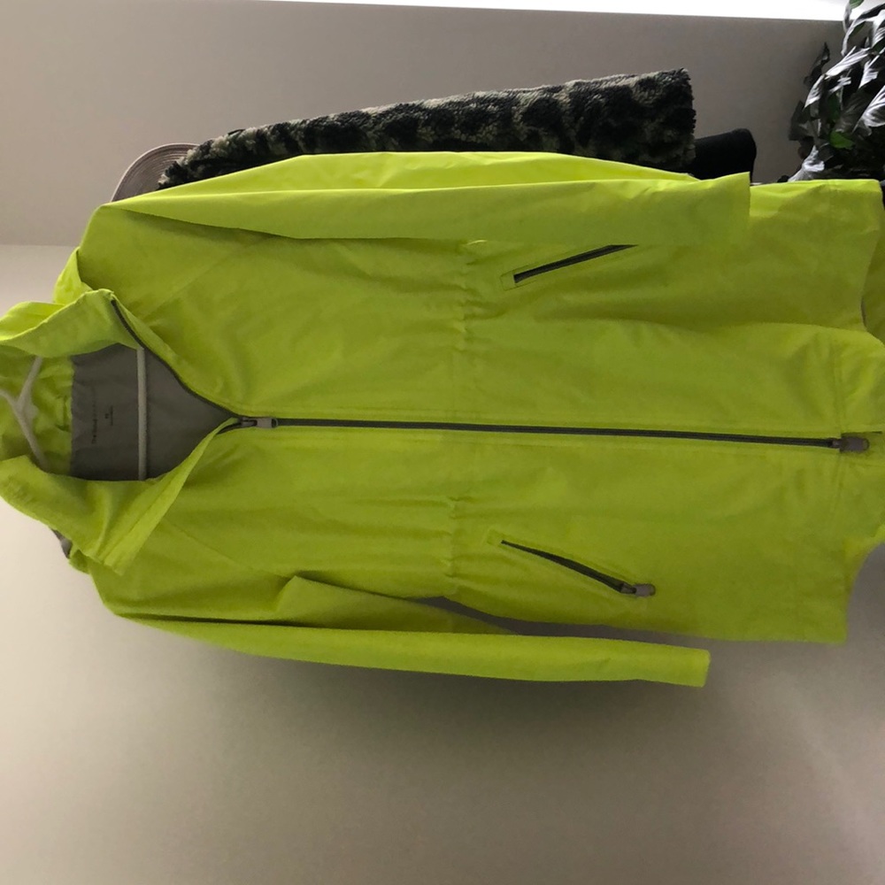 Babaton raindrop jacket